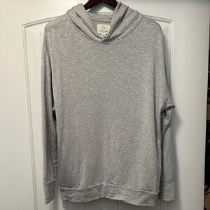 Offline by Aerie Light Gray Women’s Sweatshirt